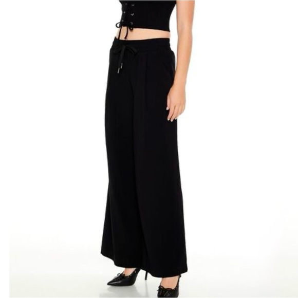 Drawstring Wide-Leg Palazzo Pants - Picture 2 of 3